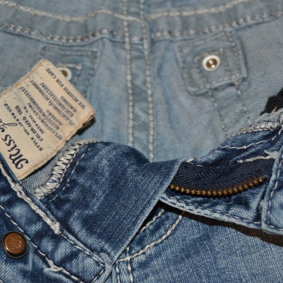 Miss Me skinny jeans Size 28  Excellent condition. - Picture 6 of 11